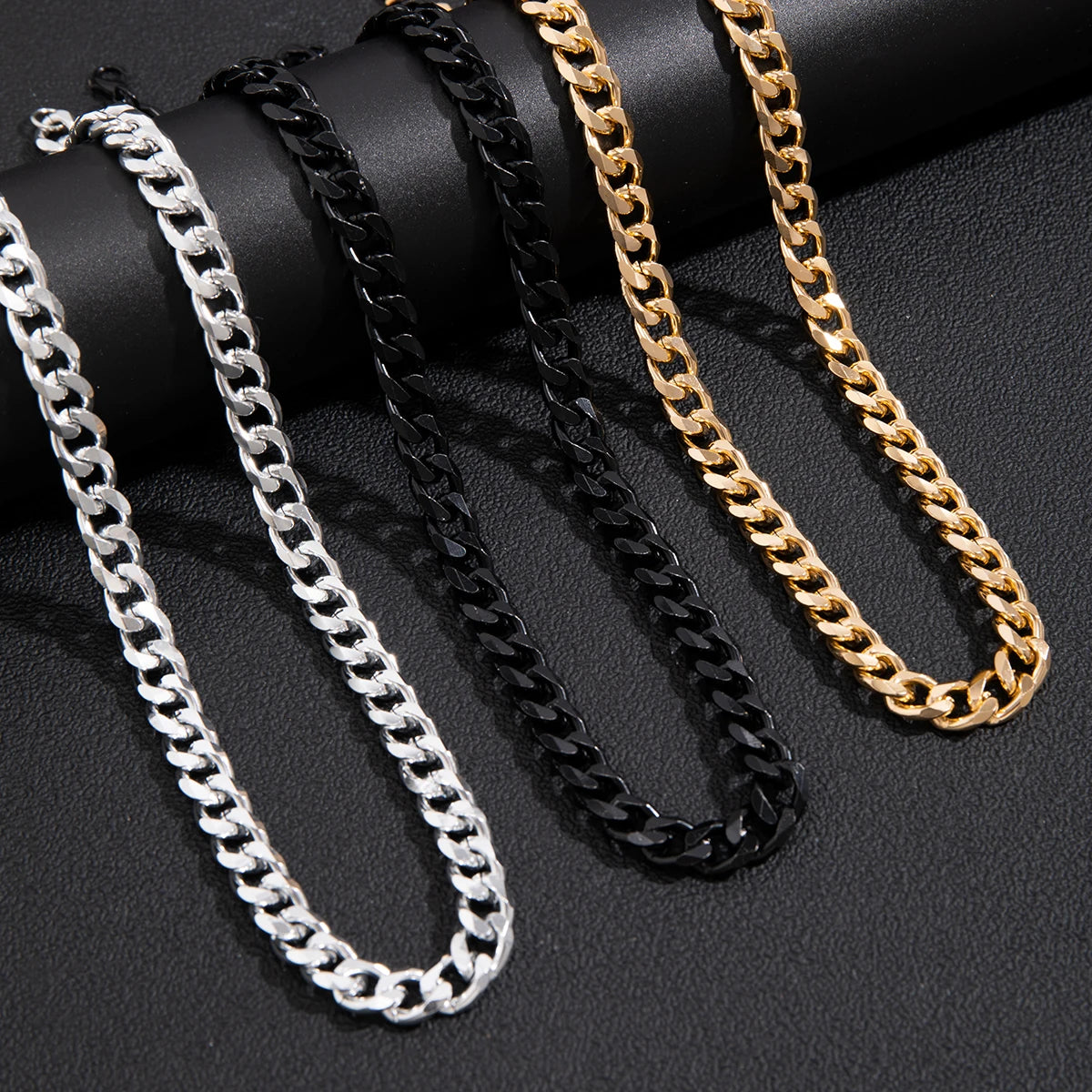 KunJoe Simple Cuban Chain Necklace